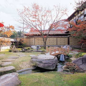 格式高い日本庭園にも違和感なく馴染みます