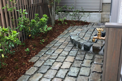 名古屋にあるラスティックスタイルのおしゃれな庭の写真