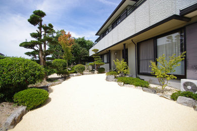札幌にあるアジアンスタイルのおしゃれな庭の写真