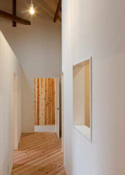 廊下 by yasuhiro sawa design office.