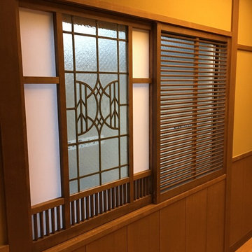ステンドグラスを大正時代風に。Stained glass in Japanese style