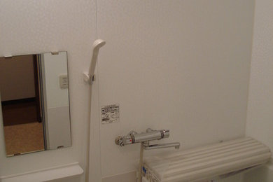 名古屋にあるモダンスタイルのおしゃれな浴室の写真