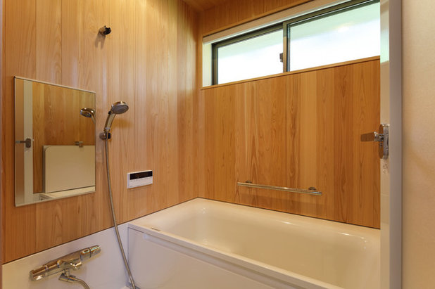 コンテンポラリー 浴室 by 天工舎一級建築士事務所