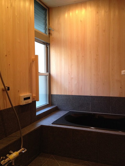 和室・和風 浴室 by 探彩工房建築設計事務所