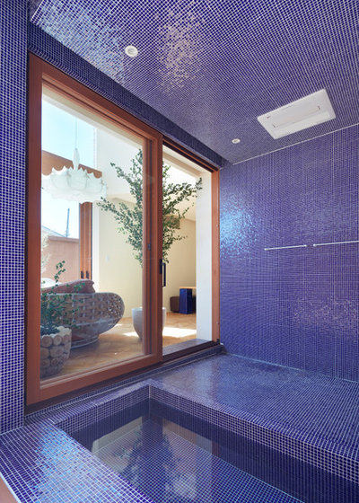 Mediterranean Bathroom by 藤原・室　建築設計事務所
