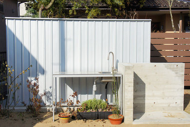 他の地域にあるおしゃれな物置小屋・庭小屋の写真