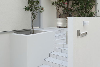 Design ideas for a contemporary entrance in Kobe.