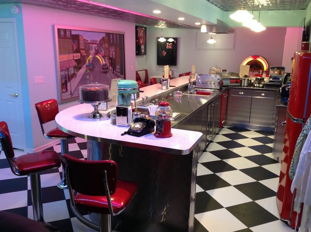 Room of the Day: A 1950s Diner and ‘Drive-In’ Theater at Home