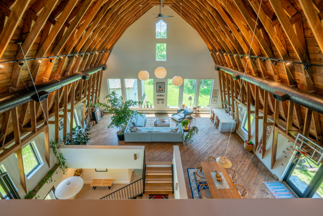 Houzz Tour: You've Never Seen a Barn Conversion Like This Before | Houzz IE