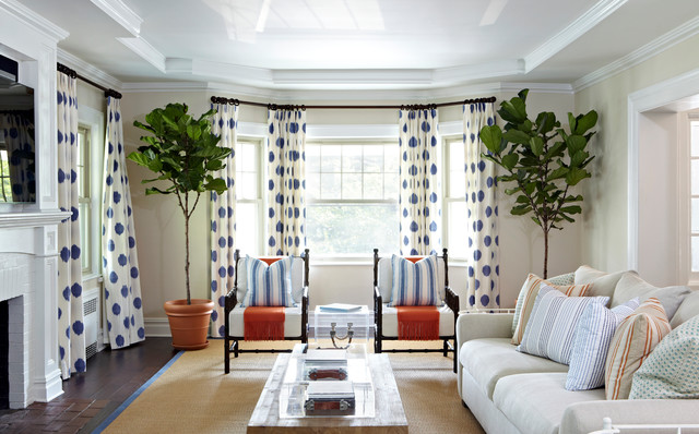 White Living Room, What Color Curtains Go With Blue Furniture
