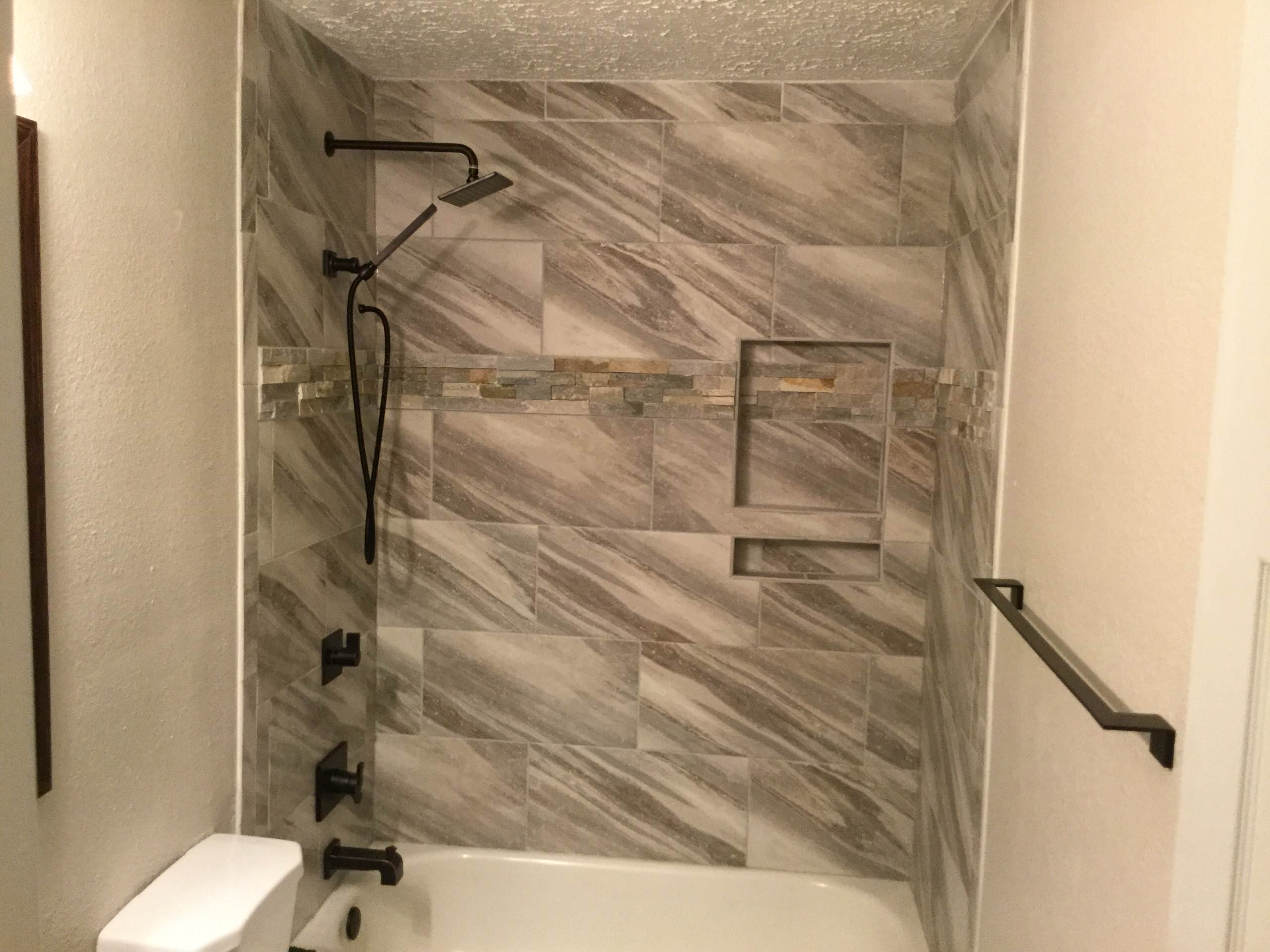 Tubs/ Showers
