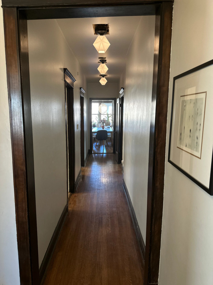 Hallway - hallway idea in Chicago