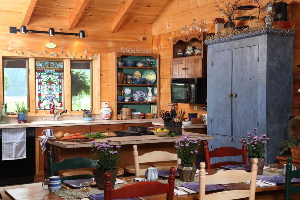 Mountain style kitchen photo in Charlotte