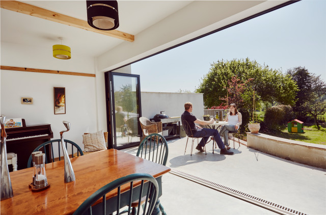 Blending Outside and Inside 