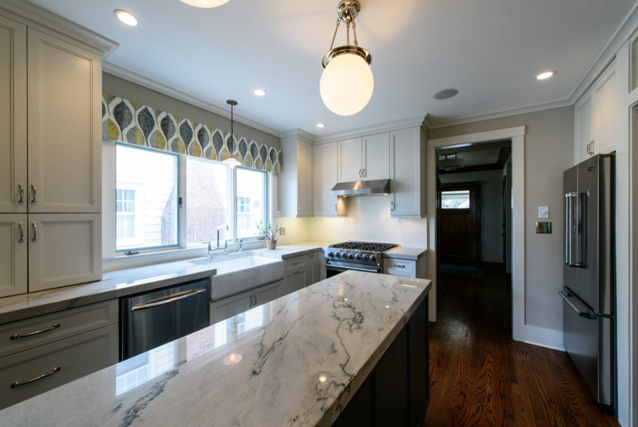 Kitchen - kitchen idea in Chicago