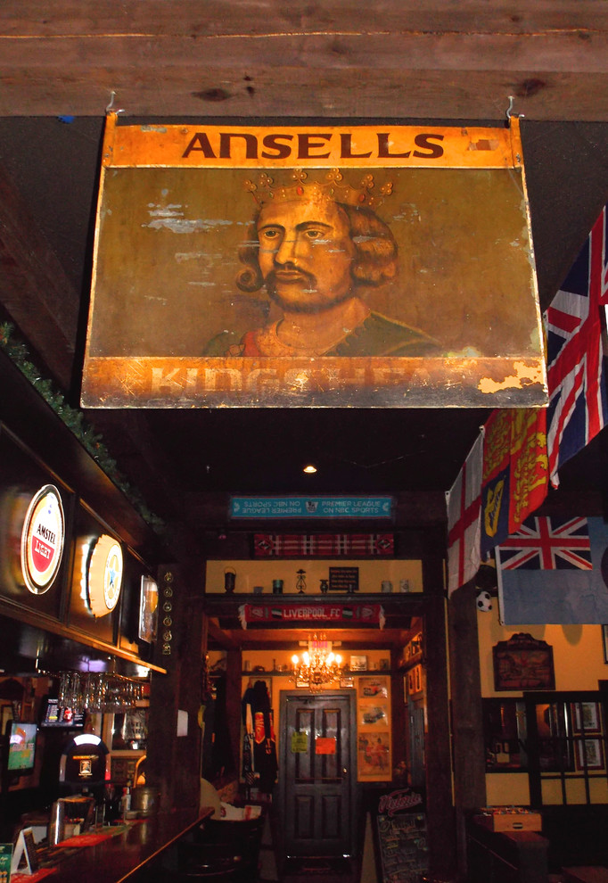 Commercial Bar Construction/ English Pub