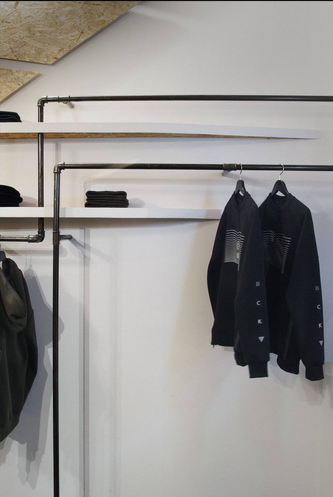 HIDEOUT 7 | showroom