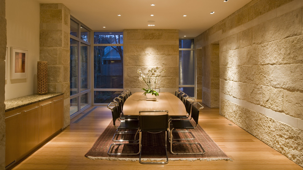 Modern dining room in Dallas.