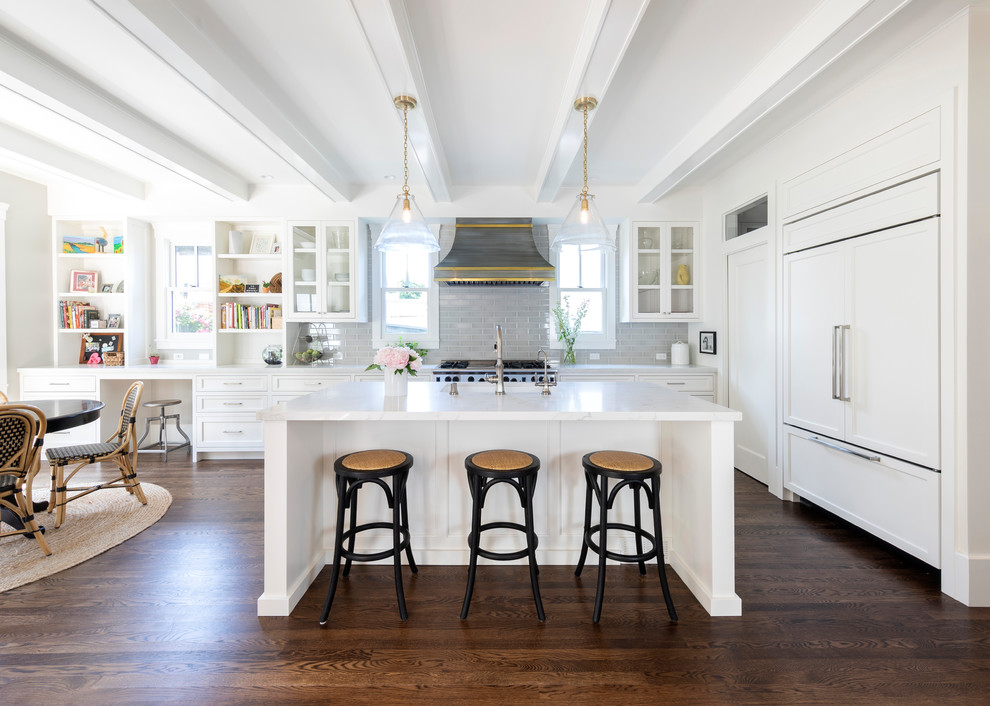Inspiration for a transitional kitchen in San Francisco.