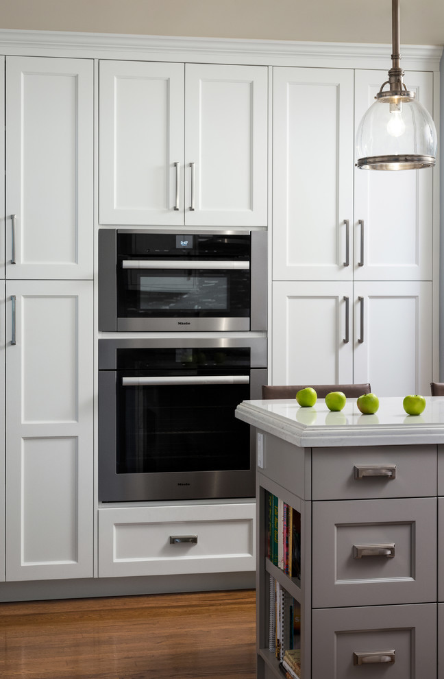 Kitchen - eclectic kitchen idea in Denver