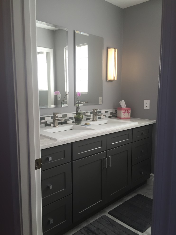 Ricci guest bathroom