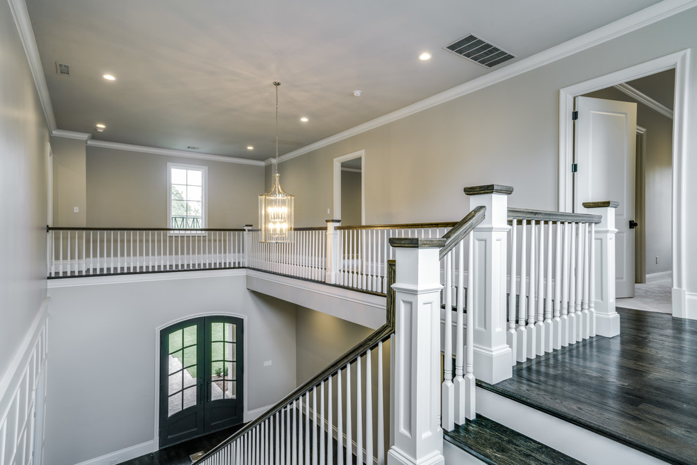 Inspiration for a transitional home design remodel in Dallas