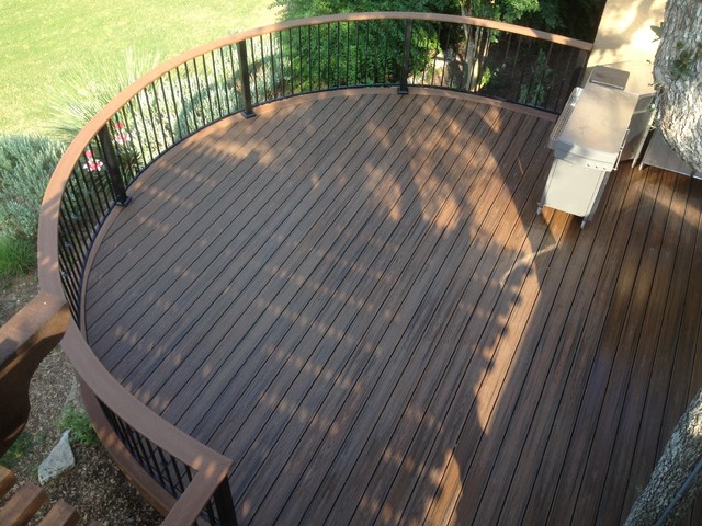 Trex Curved Spiced Rum Contemporary Patio Austin By Austin