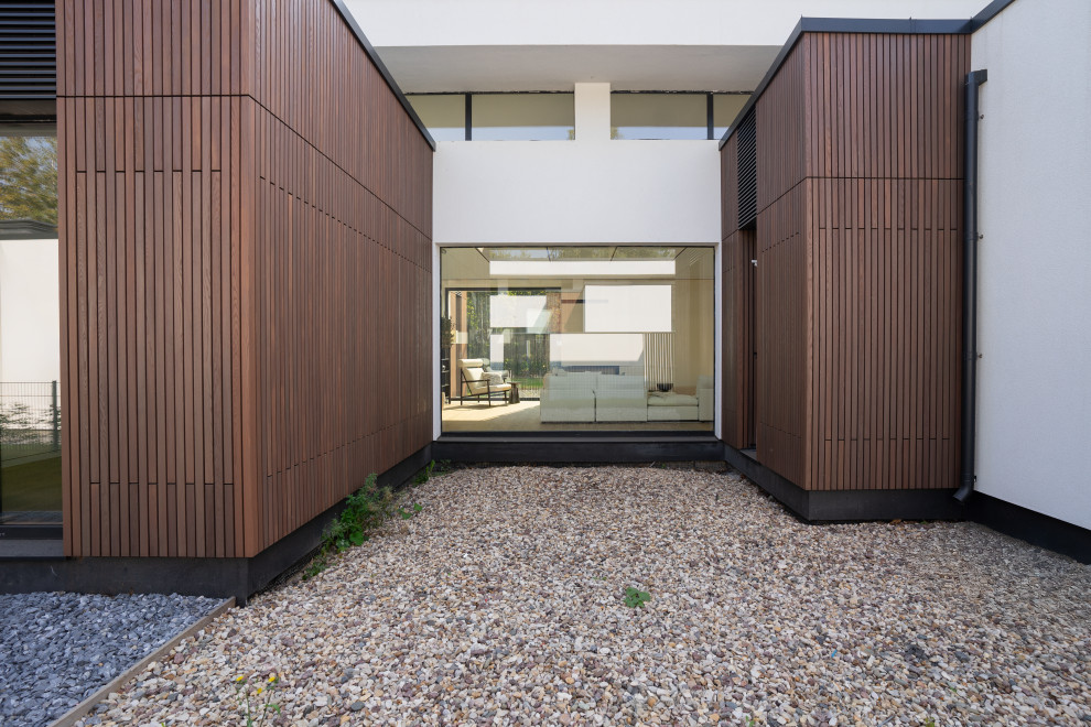 Реечный фасад из массива Термоясеня