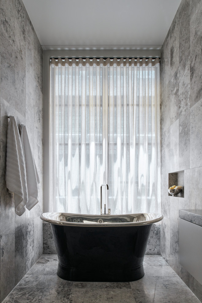 Inspiration for a contemporary bathroom in Melbourne.