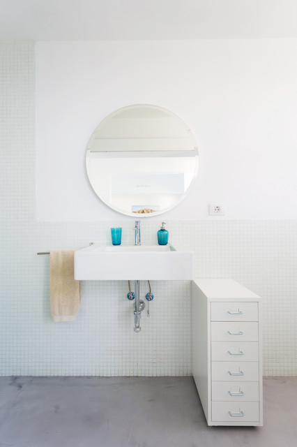 Ba&ntilde;os minimalista modern-powder-room