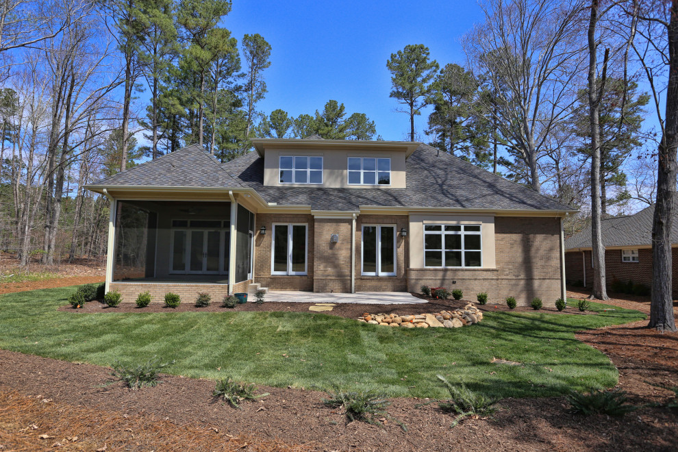 Inspiration for a transitional home design remodel in Raleigh