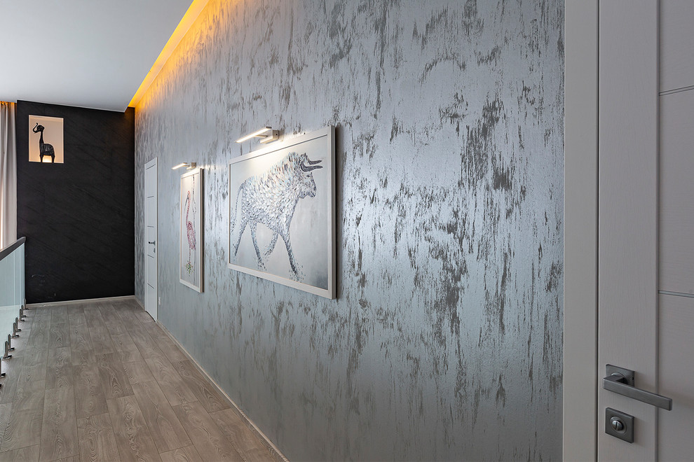 Дом с серебристыми стенами / House with silver walls