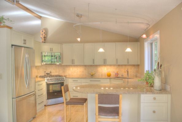 Inspiration for a transitional kitchen remodel in Boston
