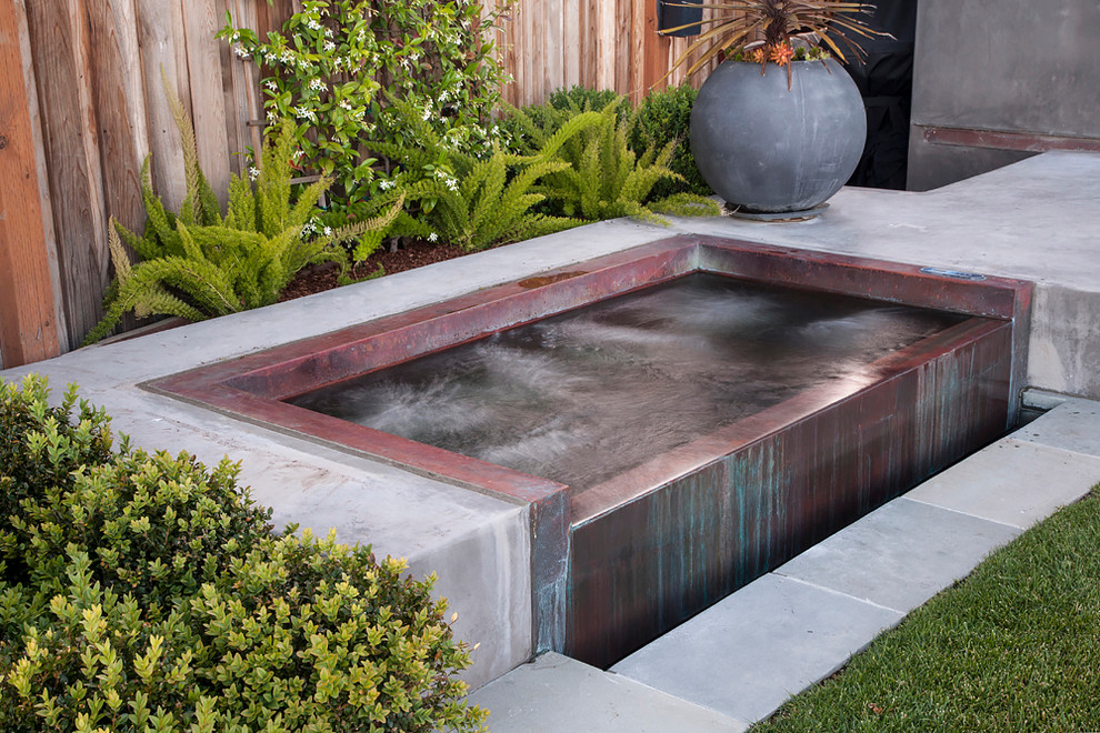 Inspiration for a large transitional backyard deck in San Francisco with no cover.