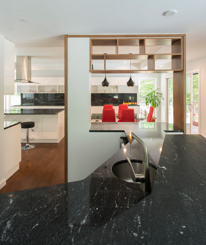 Example of a trendy home design design in DC Metro