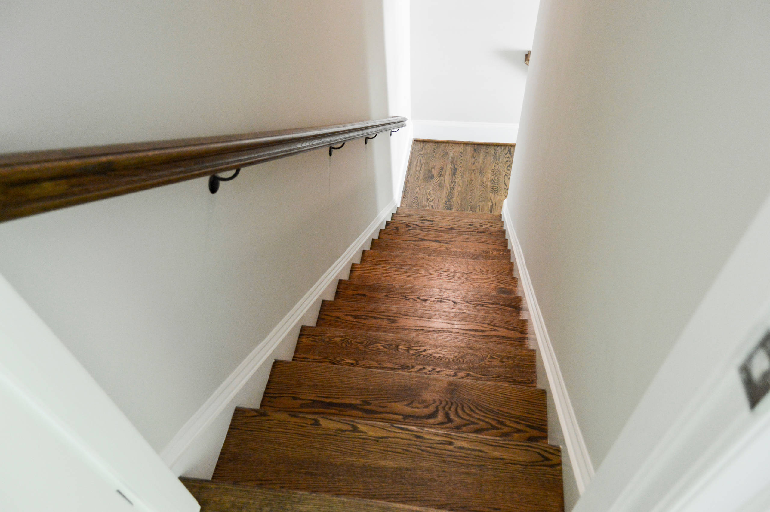 38_European Style Circular Balcony and Multi-level Staircase, Middleburg, VA 201