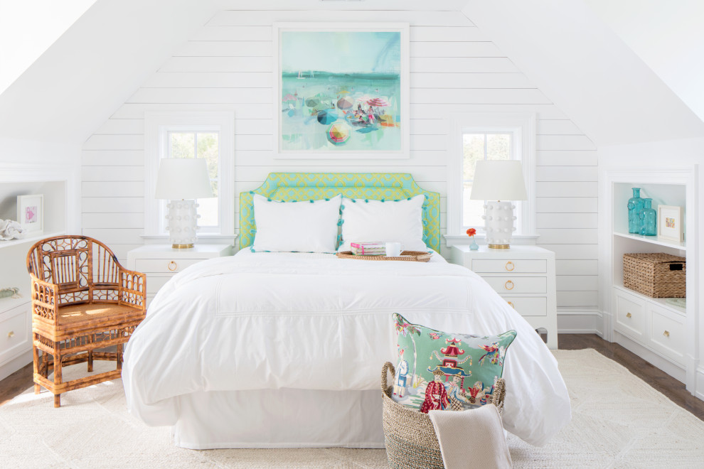 Mid-sized beach style guest bedroom in Richmond with white walls, medium hardwood floors and brown floor.
