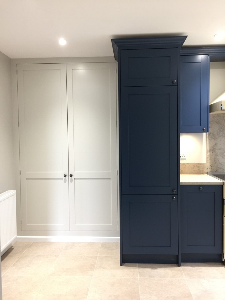 Painted Frameless Shaker