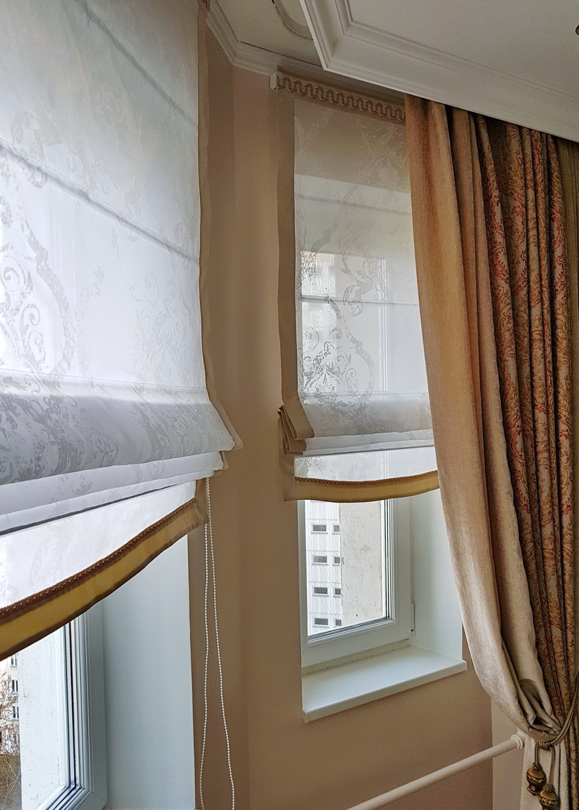 Римские шторы в разных проектах