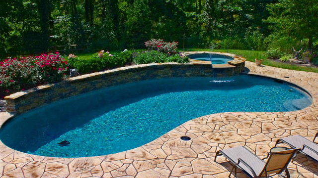 Pools traditional-pool