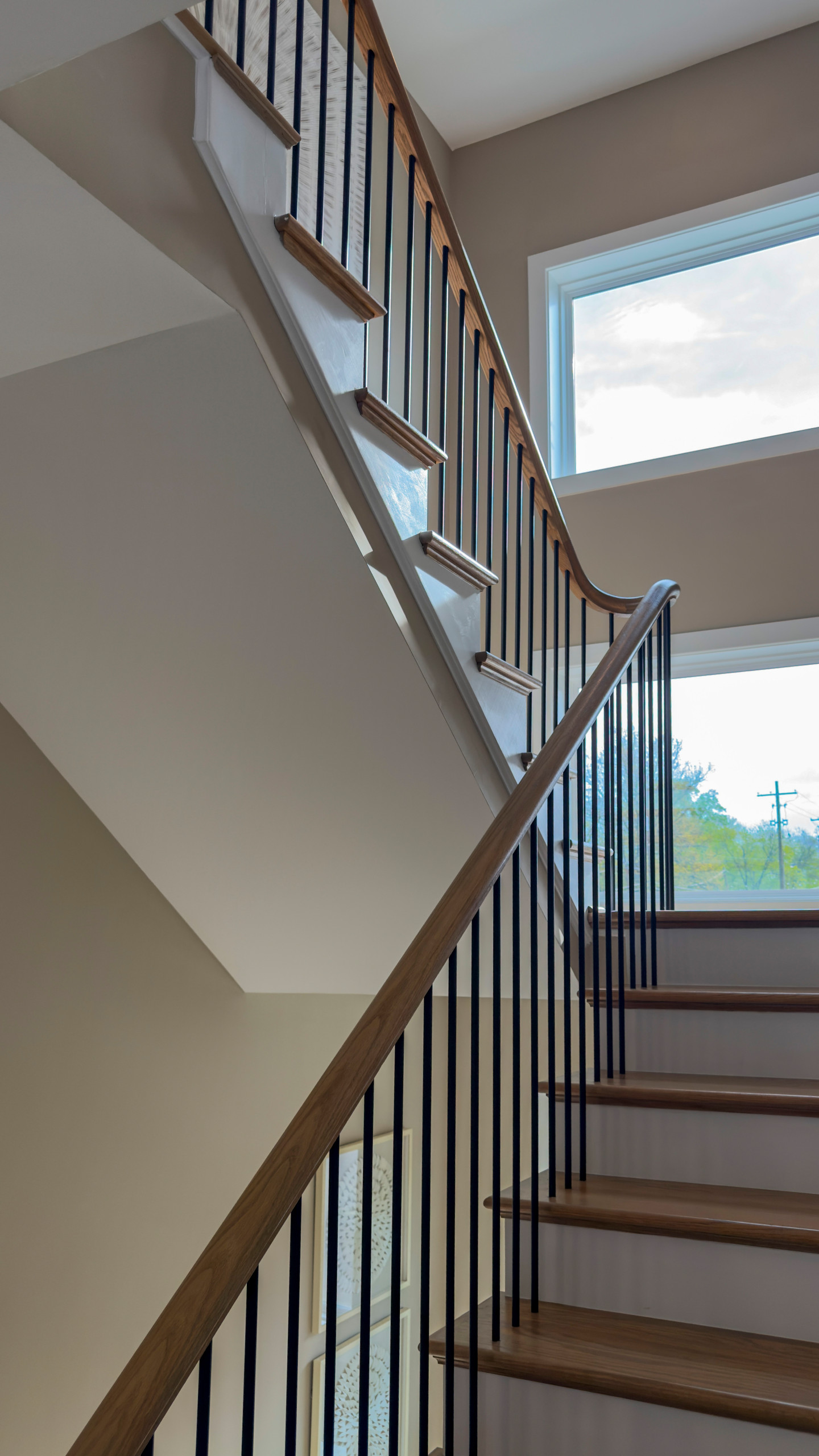 Project #153 | Sophisticated Red Oak Stair with Metal Balusters