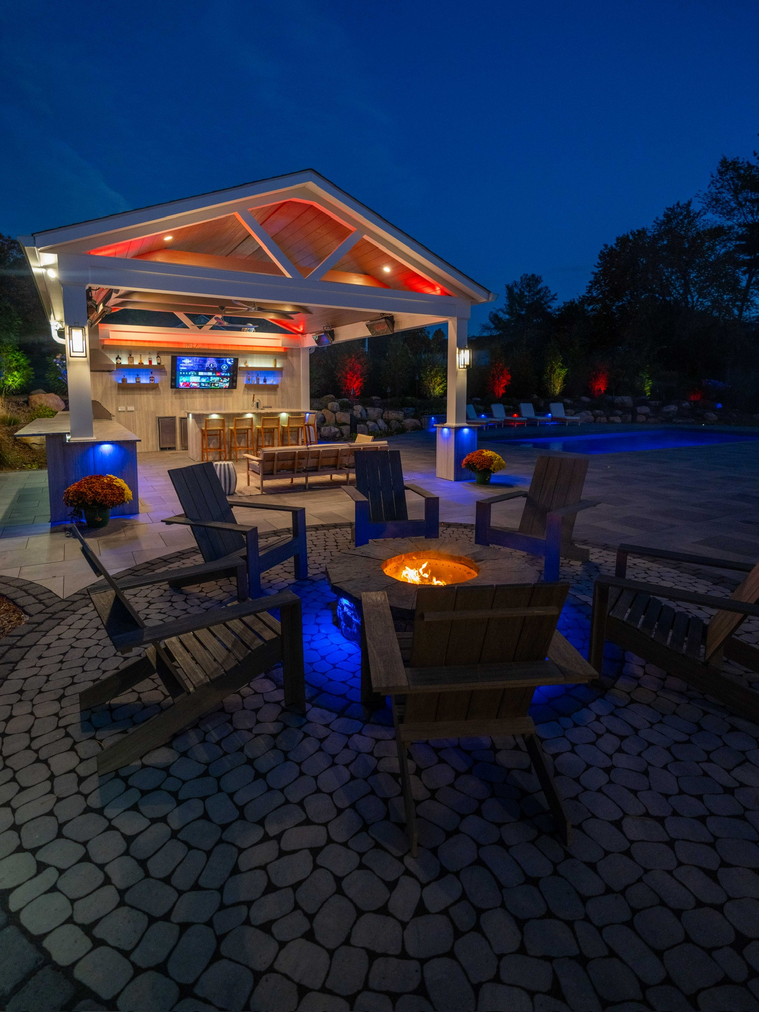 Porcelain Paradise with a Party Pavilian