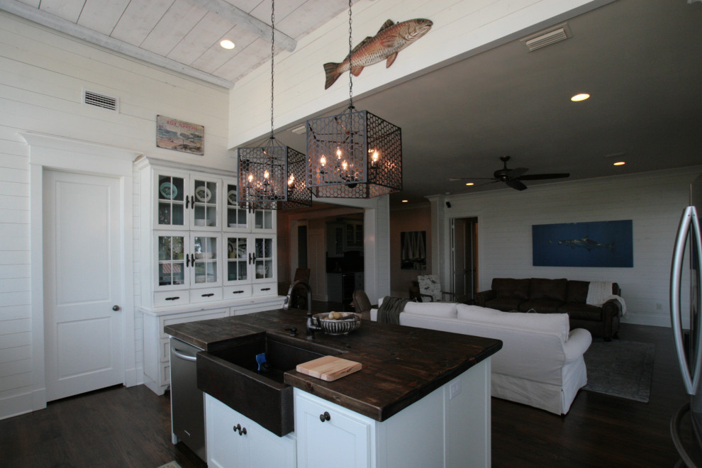 The Vlahos Cottage