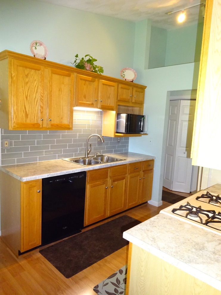 Inspiration for a transitional kitchen remodel in Chicago