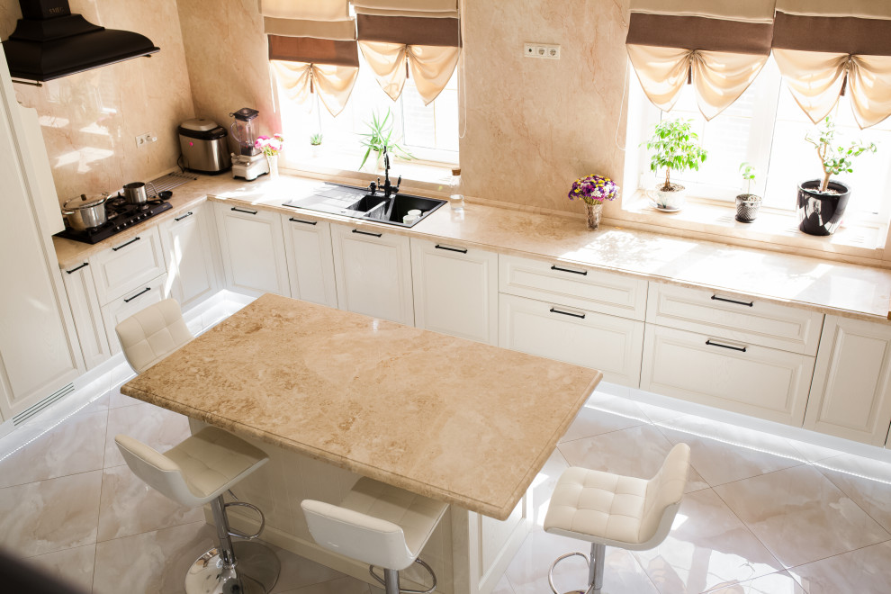 Кухня в светлых оттенках