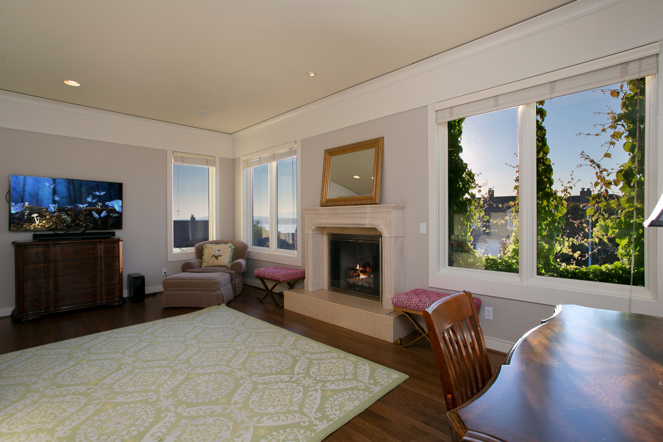Custom Executive Home - Magnolia