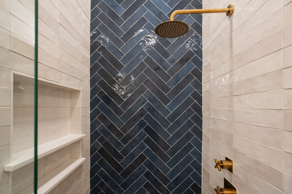 Black Alder | Guest Bath + Laundry