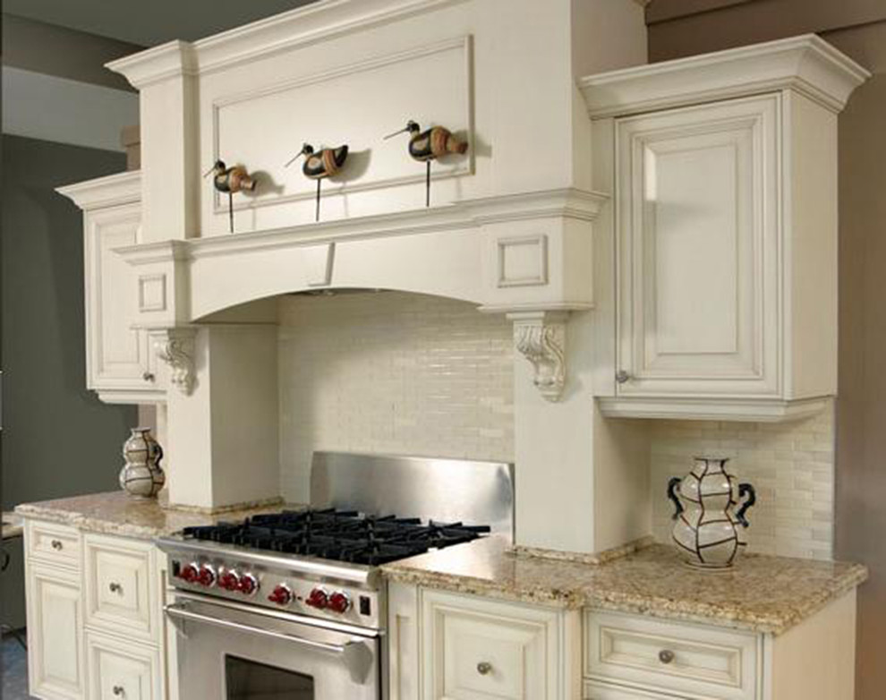 Example of a transitional kitchen design in Toronto
