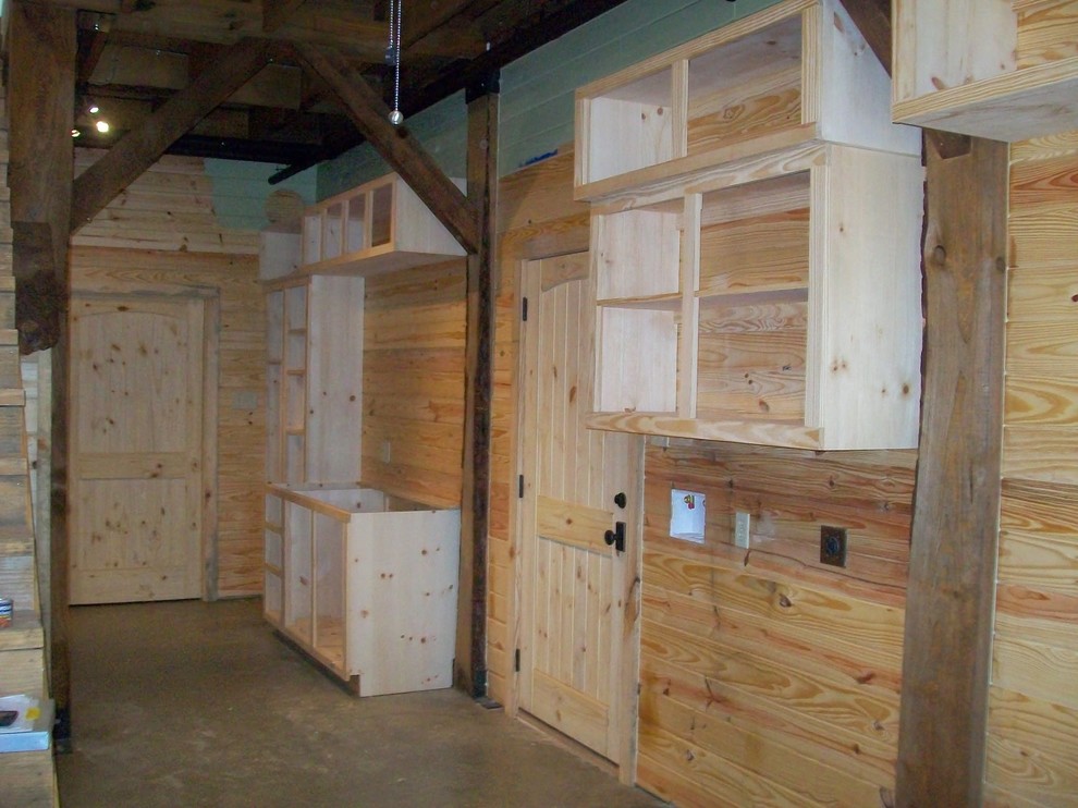 Inspiration for a rustic home design remodel in Austin