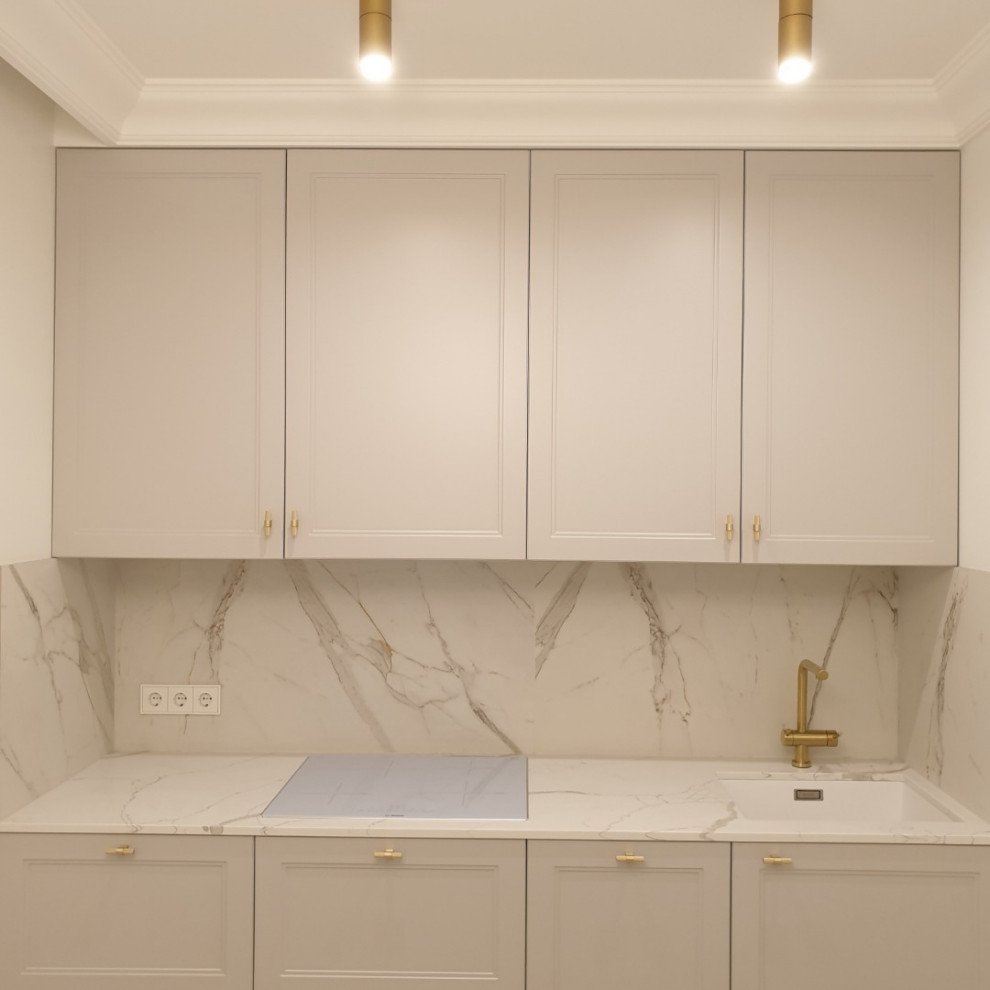 Powder rose neoclassic appartment